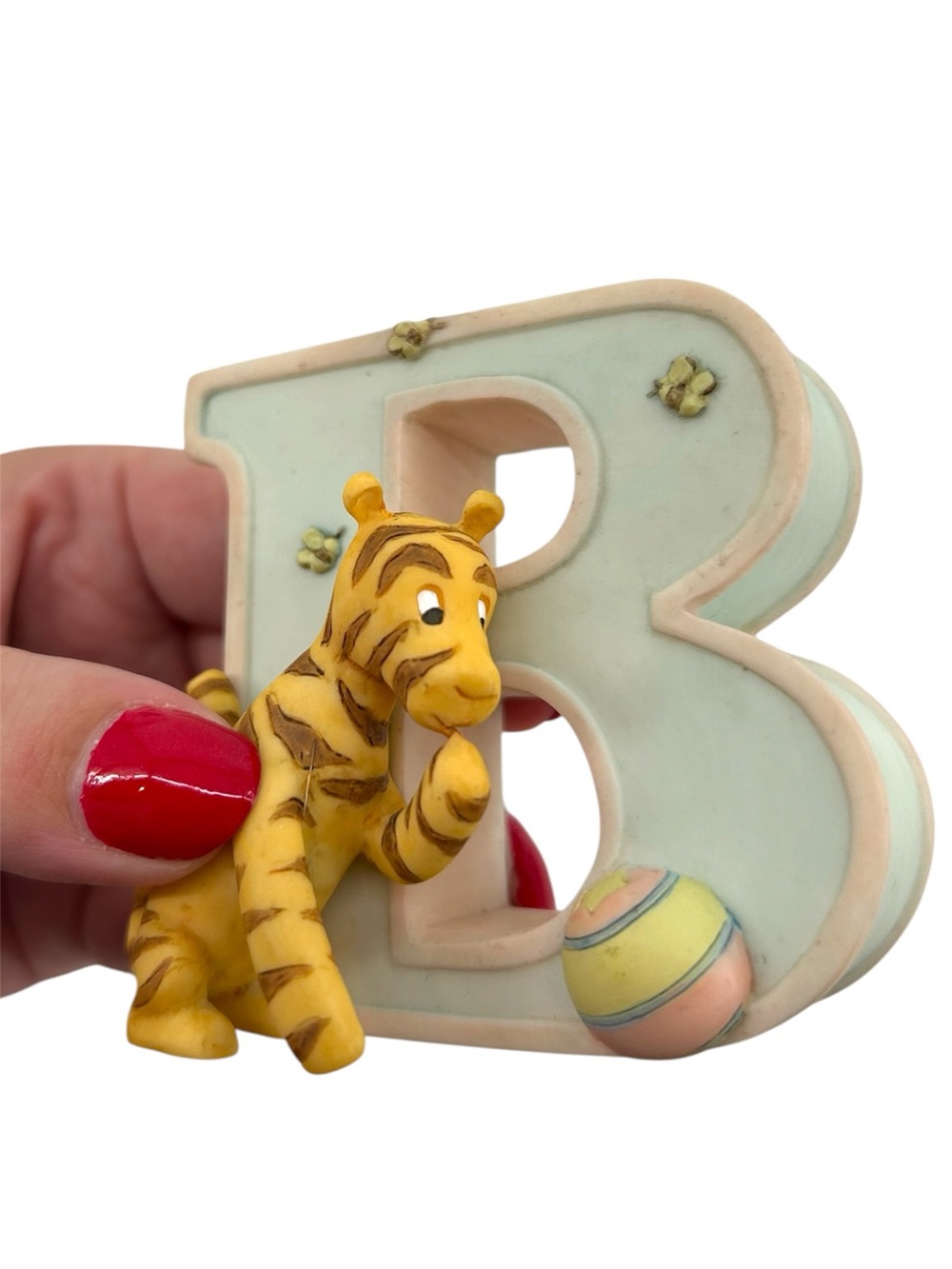 Pooh’s Alphabet - Letter “B” Classic Pooh Tigger, Hunny, and Bees Figure READ - Picture 6 of 10